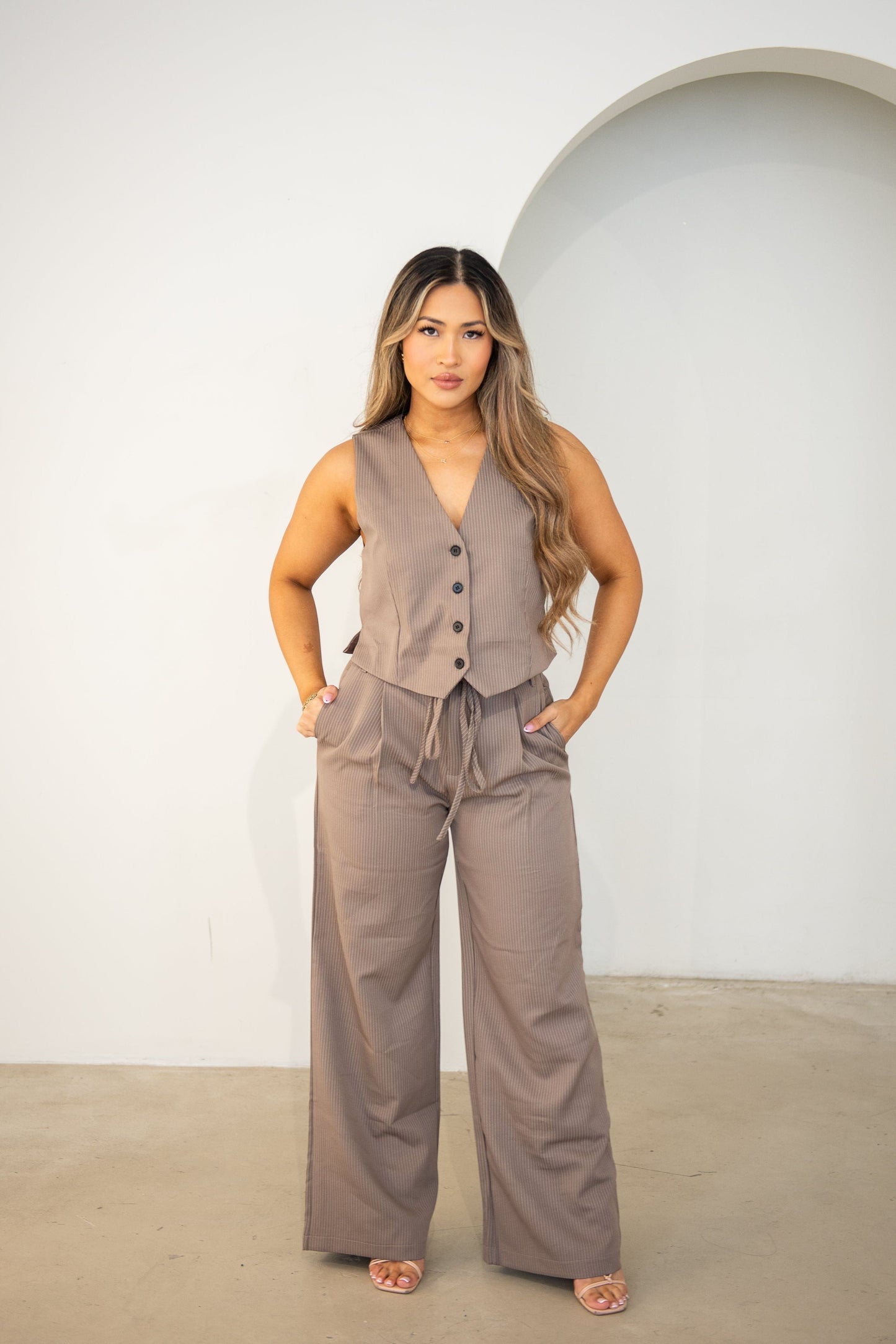 Amira Pants- Brown